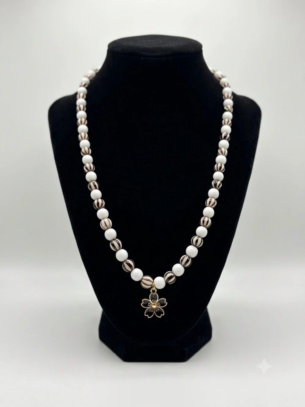Elegant White and Gold Beaded Necklace with Flower Pendant